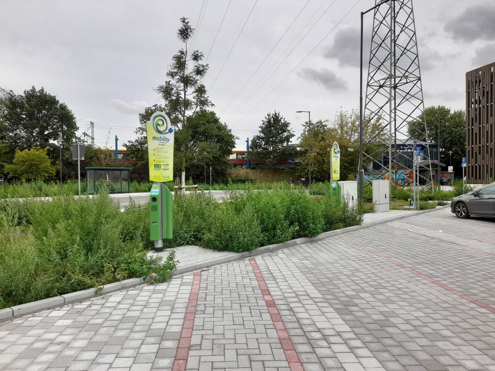 emobility Ladenetz Barnim am S-Bahnhof Bernau-Friedenstal © Kreiswerke Barnim