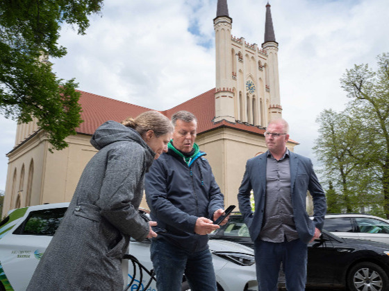 Kirche im Barnim: Fahrradpfarrer sind ab jetzt auch e-mobil